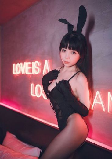 《四位少妇按摩记》中文
