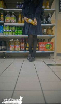 她在丈夫面前被耍电影