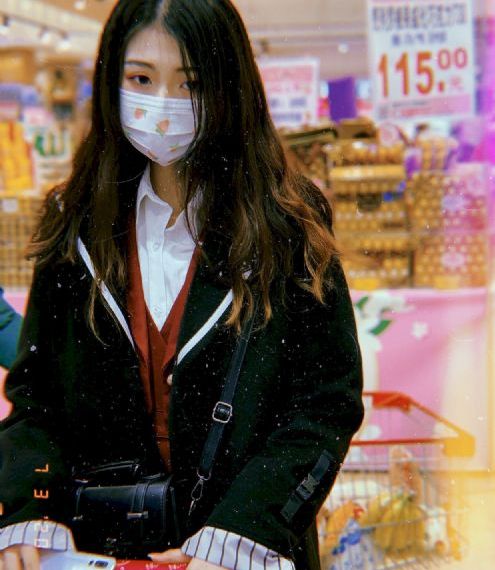 镜子里看我怎么进入你