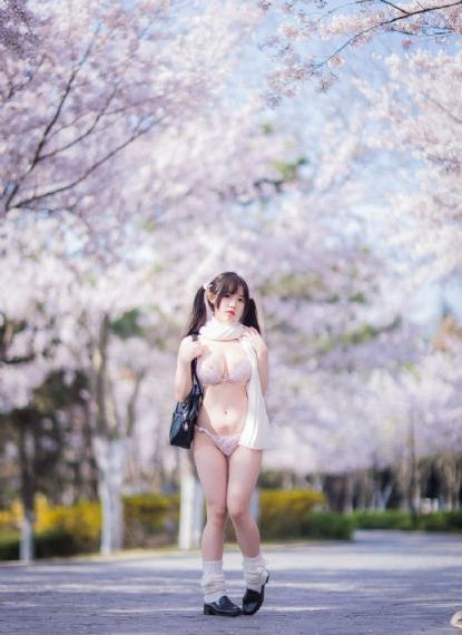 二次元人物桶动漫人物免费